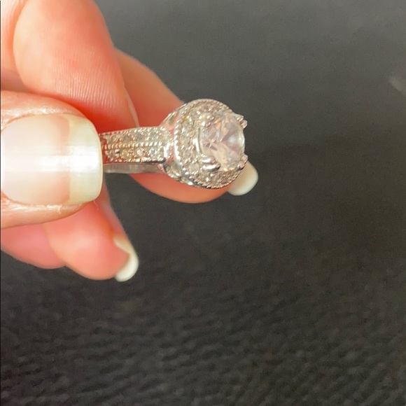 Beautiful set! - Picture 3 of 5